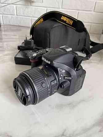 Цифровая зеркальная камера Nikon D5200  Алматы