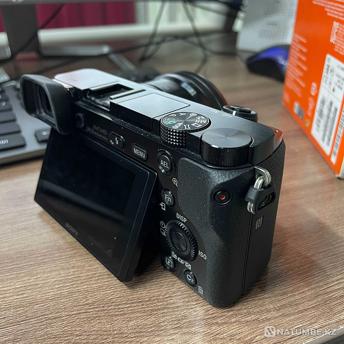 Sony a6000 фотоаппарат срочно продам Алматы - изображение 3