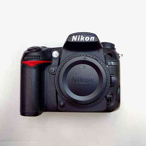 Фотоаппарат Nikon d7000 (не рабочий) Almaty