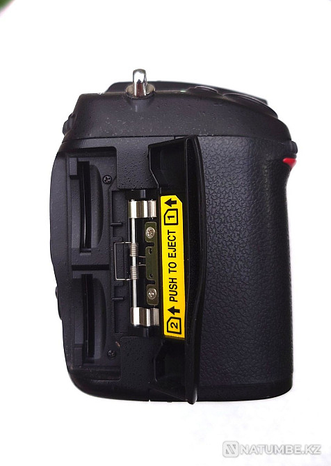 Фотоаппарат Nikon d7000 (не рабочий) Алматы - изображение 6