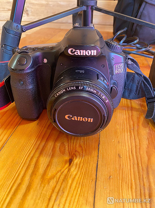 Зеркальный фотоаппарат CANON EOS 60D Алматы - изображение 2