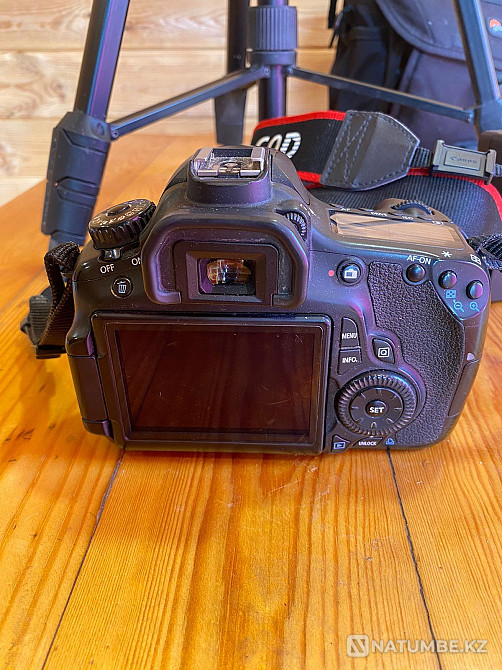 Зеркальный фотоаппарат CANON EOS 60D Алматы - изображение 3