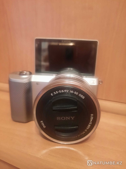 Продам Фотоаппарат "Sony a5000" Алматы - изображение 1