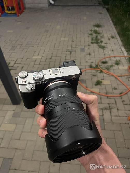 Sony a7 c вместе с объективом Алматы - изображение 1