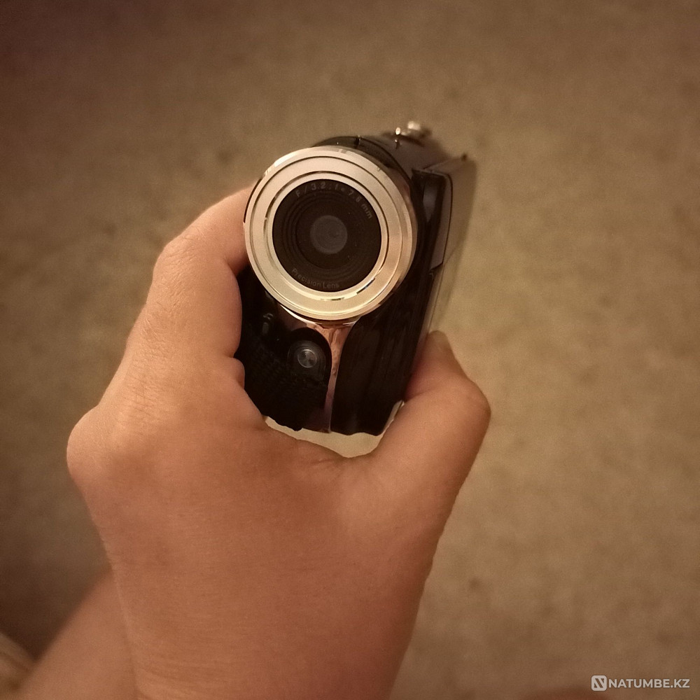 Selling Sony video camera  - photo 2