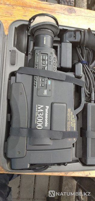 Камера Panasonic m3000VHS  - изображение 1