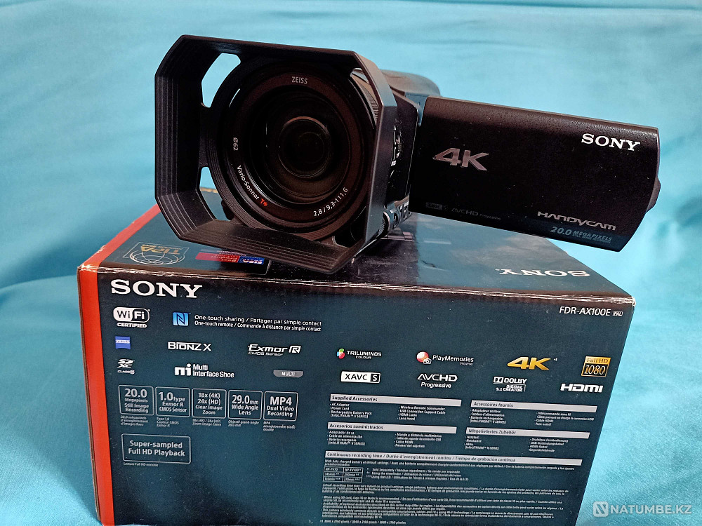 Sony FDR-AX100 4K Camcorder  - photo 3