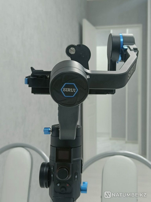 Sony a6400 + SIRUI stabilizer  - photo 7