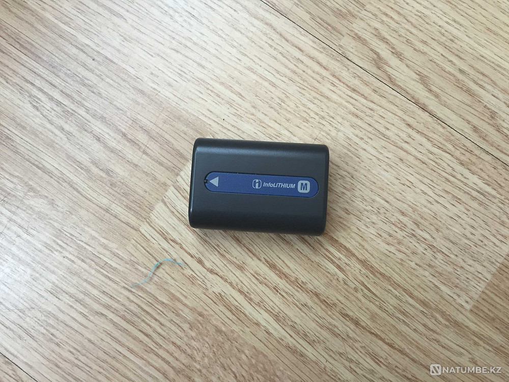 Digital cassette video camera Sony Handycam  - photo 6