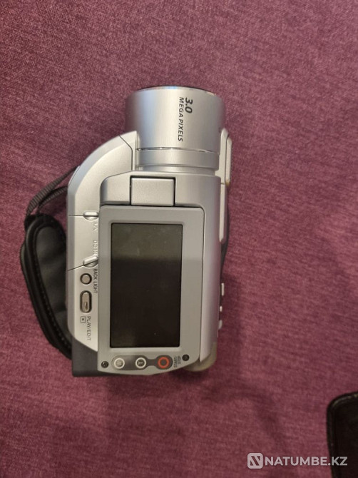 Видеокамера Sony handycam dcr-dvd805e  - изображение 2