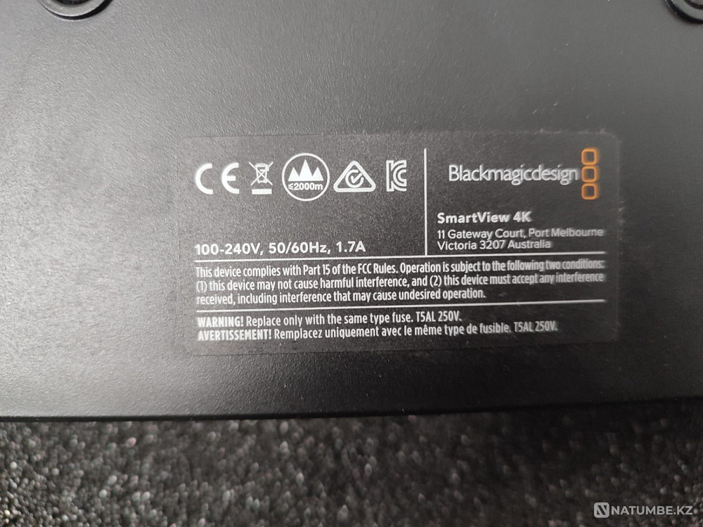 Blackmagic Smartview 4K  - photo 3