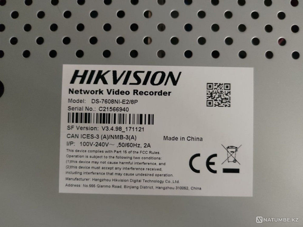 Video surveillance DVR Hikvision DS-7608NI-E2/8P with cameras  - photo 4