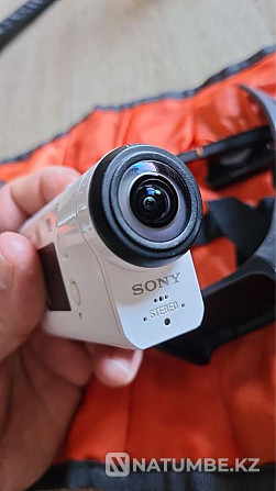 Selling Sony FDR-X3000 camera  - photo 1