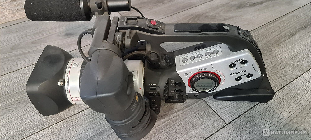 Camcorder Canon XL2  - photo 1