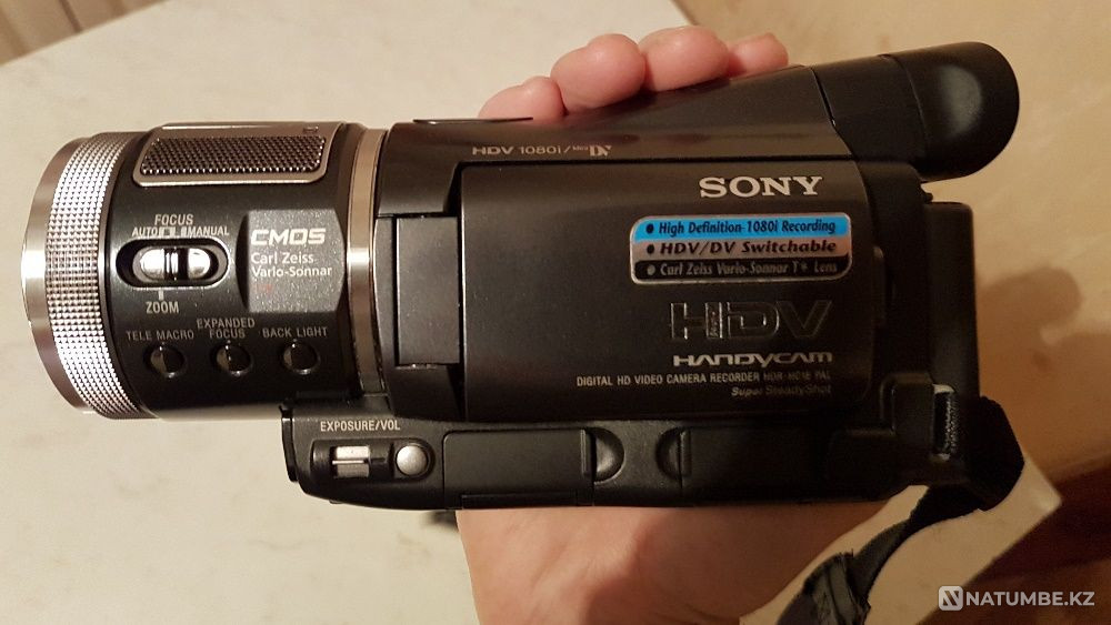 Создавайте качественный видеоконтент с камерой Sony HDR-HC1E  - изображение 3