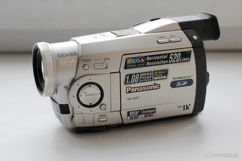 Видеокамера Panasonic NV-MX7  - изображение 1