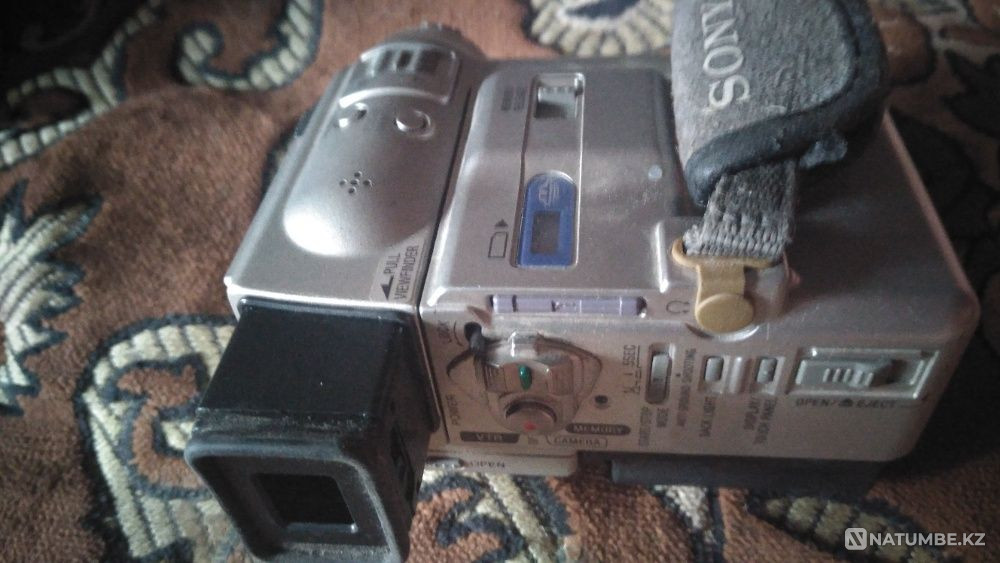 Видеокамера Sony N50; MiniDV. Продажа или Обмен  - изображение 2
