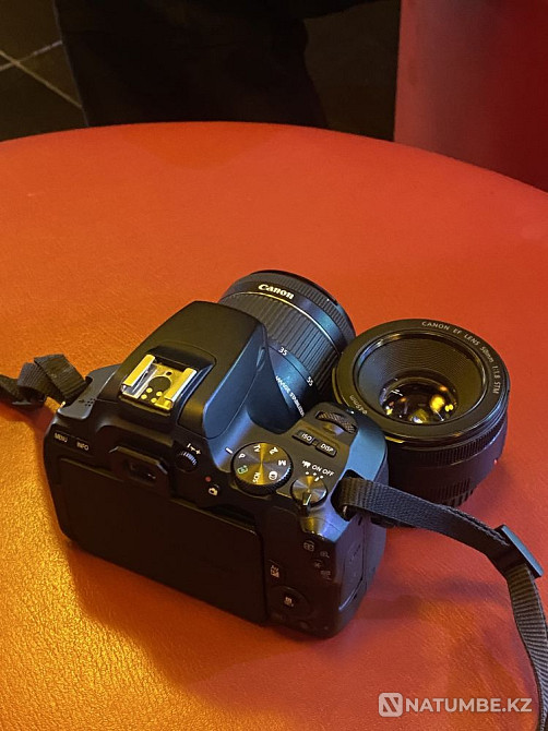 Camera Canon EOS 250D kit 18-55mm f/4-5.6 IS STM  - photo 2