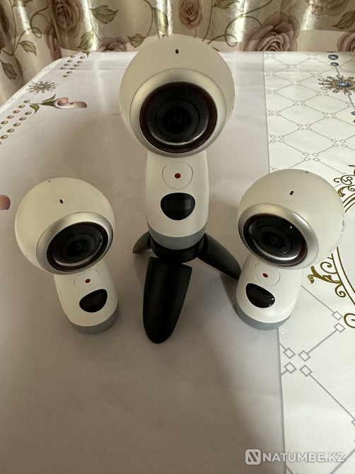New generation Samsung Gear 360 camera  - photo 1