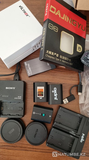 Sony Fx3 (body)+ef mount+ jupio 2 bat+cf 256gb+клетка  - изображение 5
