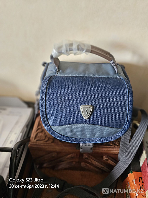 Old Canon camera  - photo 1