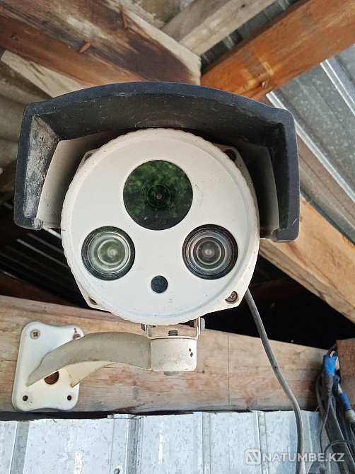 Selling a video camera with backlight on that photo, everything is indicated by the model  - photo 3