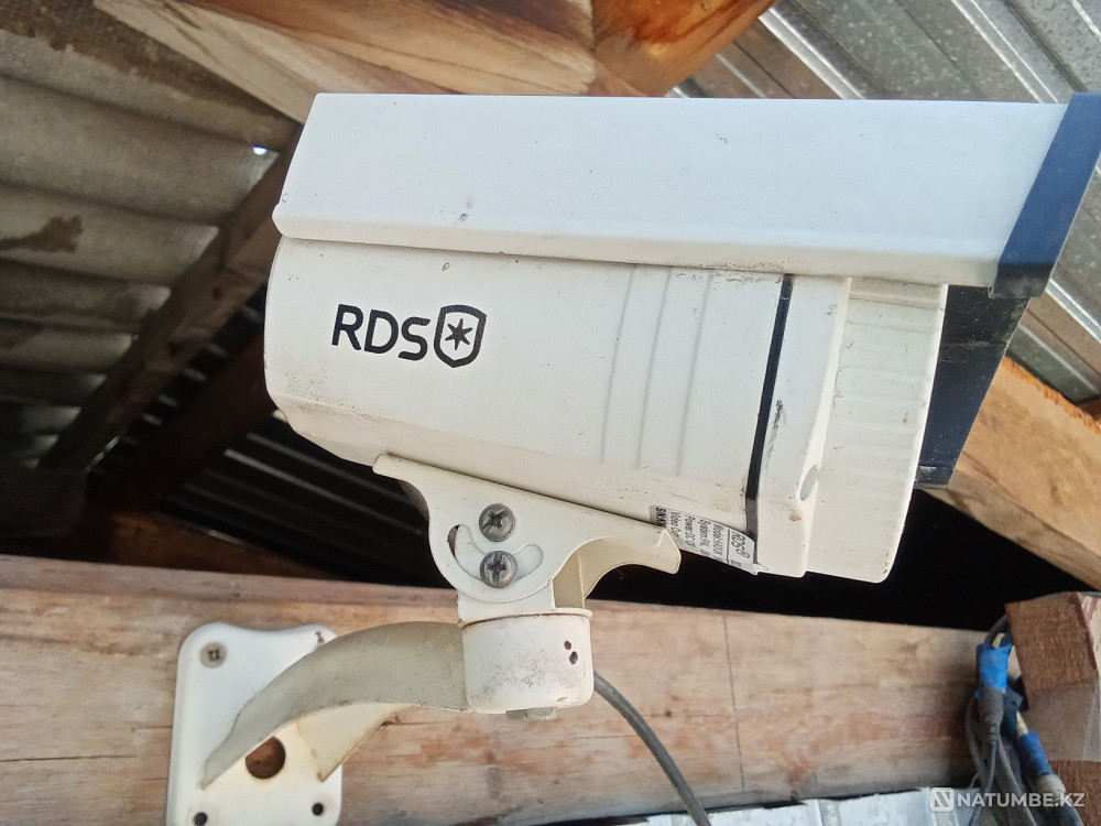 Selling a video camera with backlight on that photo, everything is indicated by the model  - photo 1