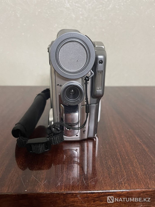 Handheld video camera  - photo 4