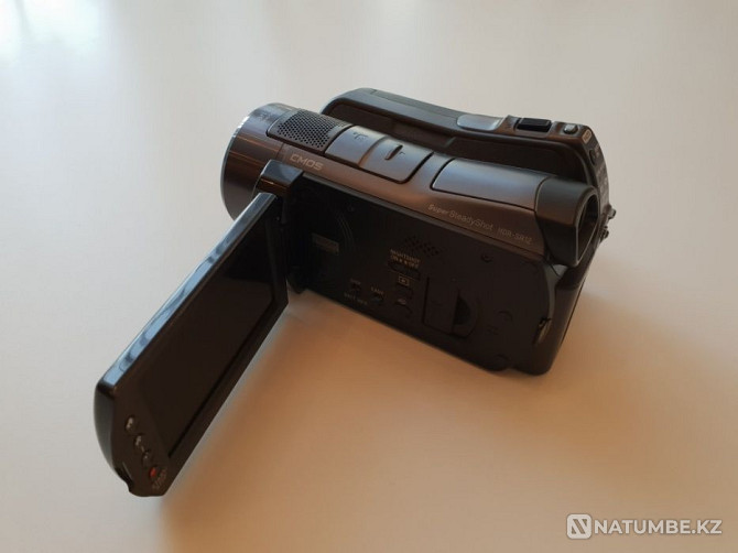 Видеокамера Sony HDR-SR12E  - изображение 3