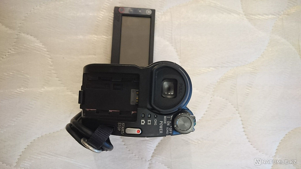 Selling a video camera  - photo 3