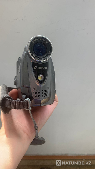 Selling a video camera  - photo 2