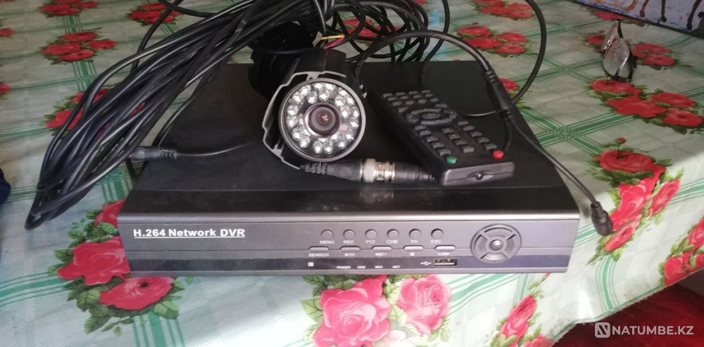 I am selling a video camera and recorder with all cords and a 15m cable.  - photo 1