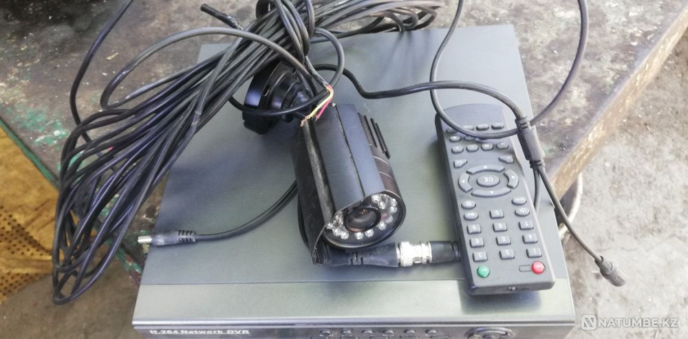 I am selling a video camera and recorder with all cords and a 15m cable.  - photo 3