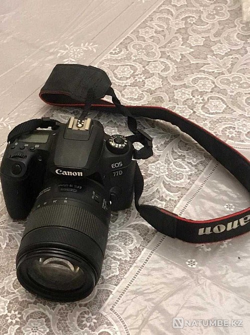 Продам. Камера Canon EOS 77D  - изображение 1