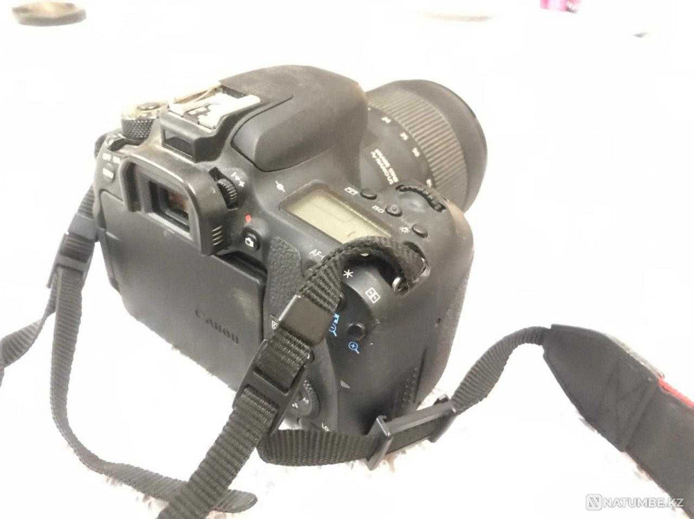 Продам. Камера Canon EOS 77D  - изображение 4