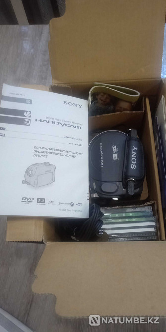 Sony video camera; DCR-605E  - photo 1