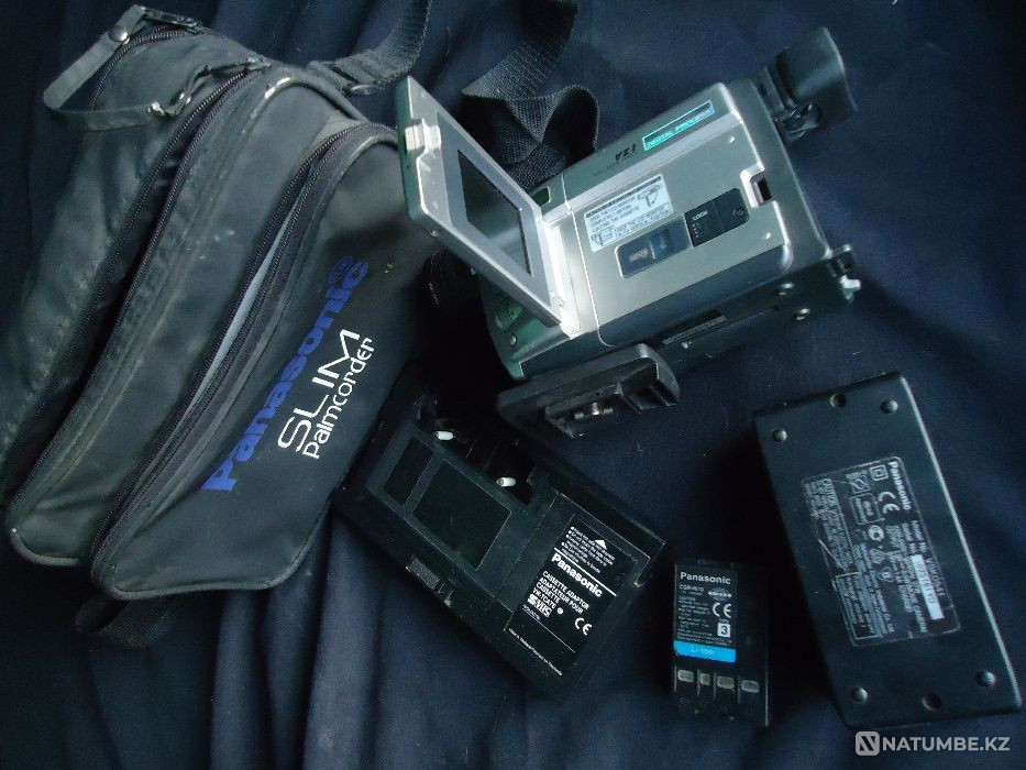 Camera Panasonic Made in Japan Japan Adapter - Battery Cassette Bag  - photo 8