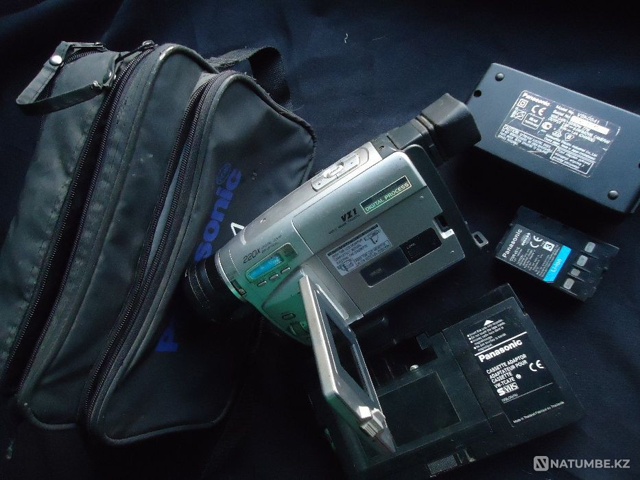 Camera Panasonic Made in Japan Japan Adapter - Battery Cassette Bag  - photo 4