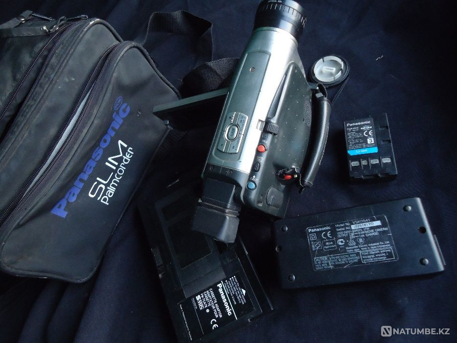 Camera Panasonic Made in Japan Japan Adapter - Battery Cassette Bag  - photo 7