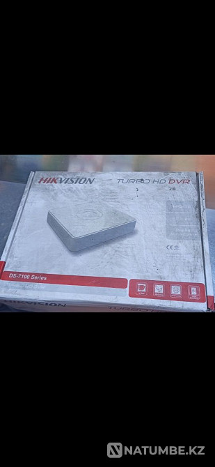 DVR original Hikvision-7100  - photo 1