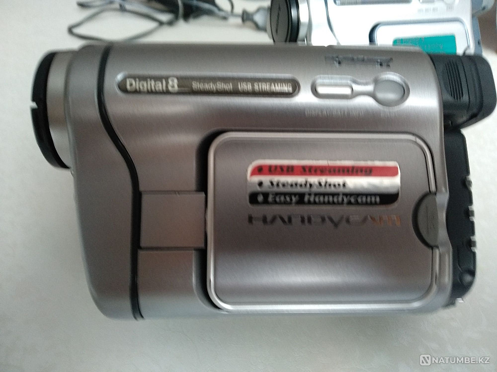 Cassette video camera. Sony  - photo 1