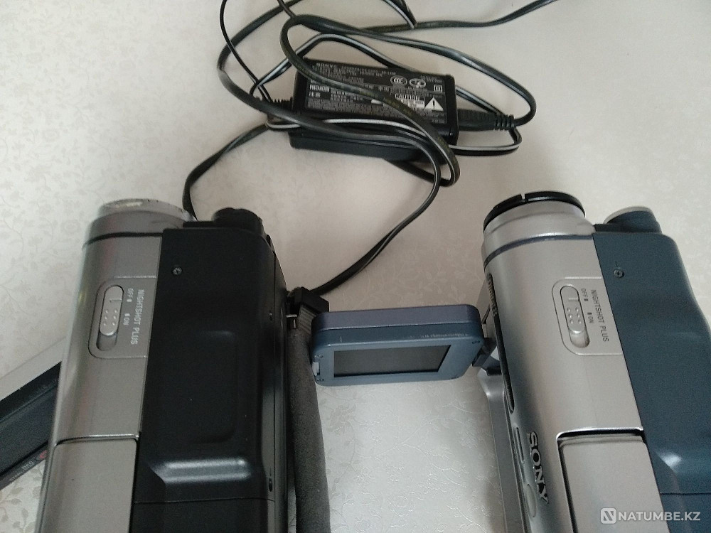 Cassette video camera. Sony  - photo 4