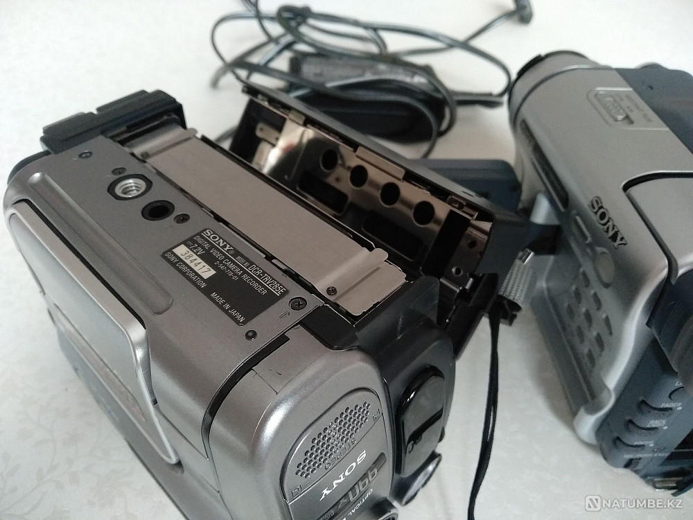 Cassette video camera. Sony  - photo 7