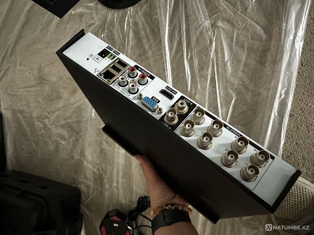 Video switcher and monitor for CCTV cameras!  - photo 4