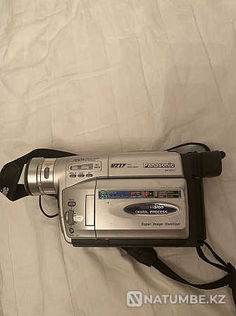 Cassette video camera Panasonic NV - VZ 18.  - photo 1