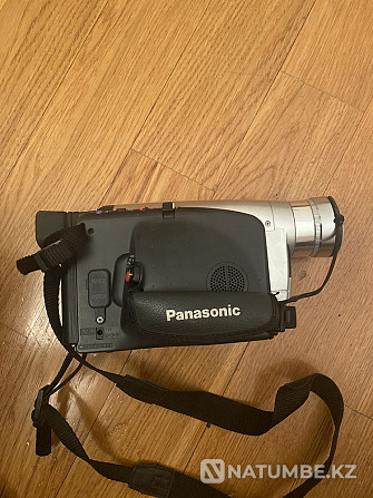 Cassette video camera Panasonic NV - VZ 18.  - photo 3