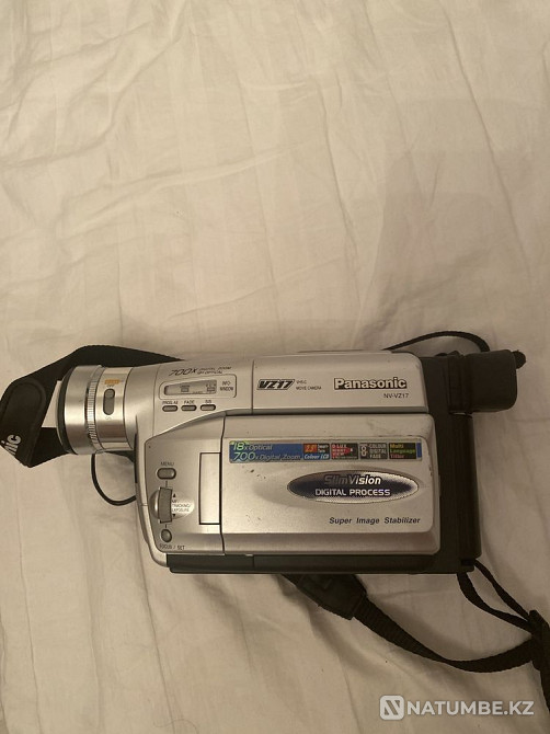 Cassette video camera Panasonic NV - VZ 18.  - photo 1