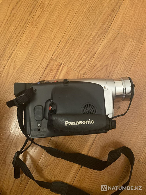 Cassette video camera Panasonic NV - VZ 18.  - photo 3