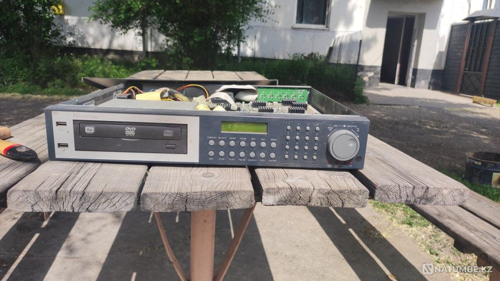 Old video recorder  - photo 2