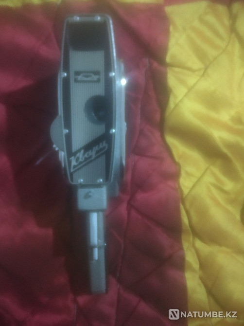 Cinema camera QUARTZ NEW 1963  - photo 1